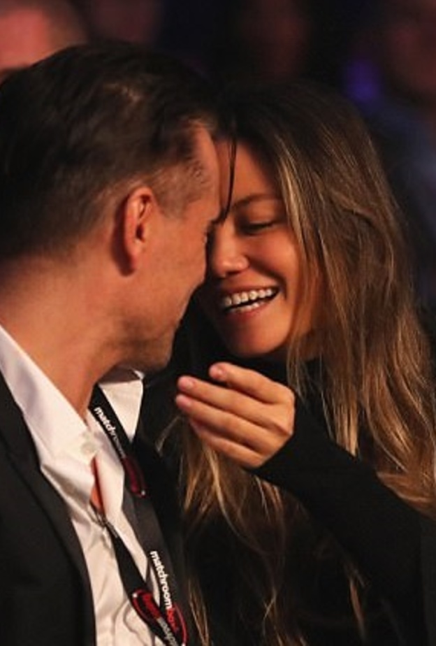 كولين فاريل وصديقته