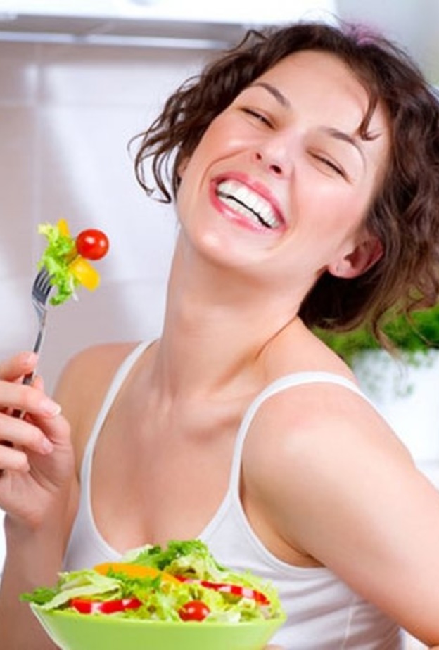 اطعمة تحسن مزاجك قبل الزفاف.