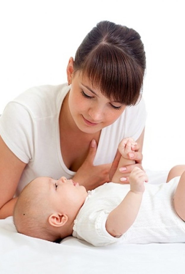 معرفة حجم معدة الرضيع في الايام الأولى