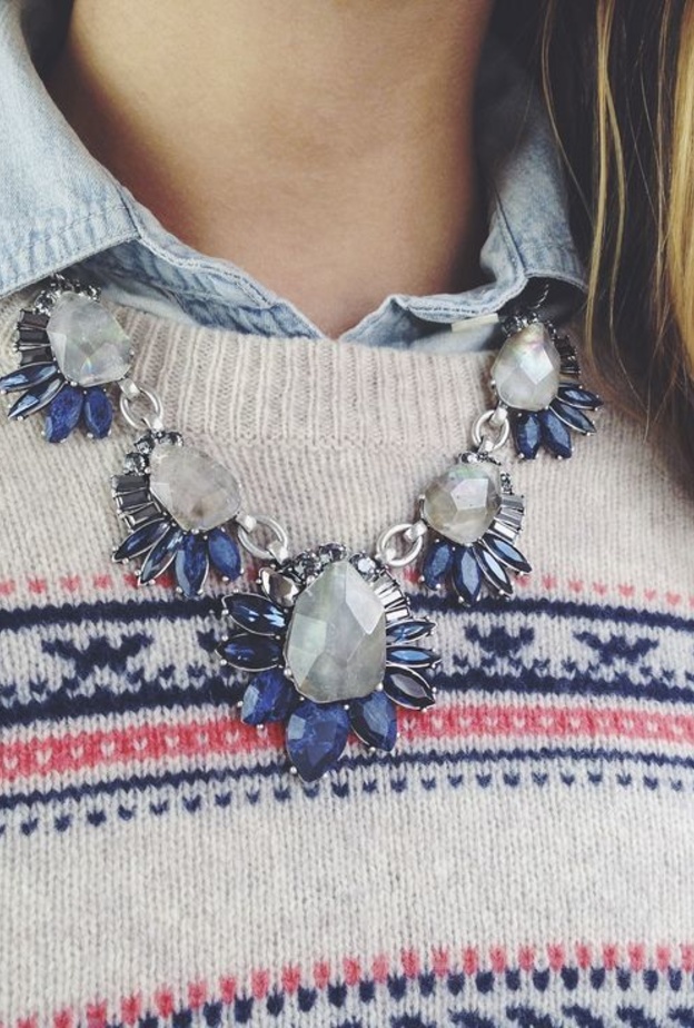 قلائد statement تلائم اطلالات الخريف