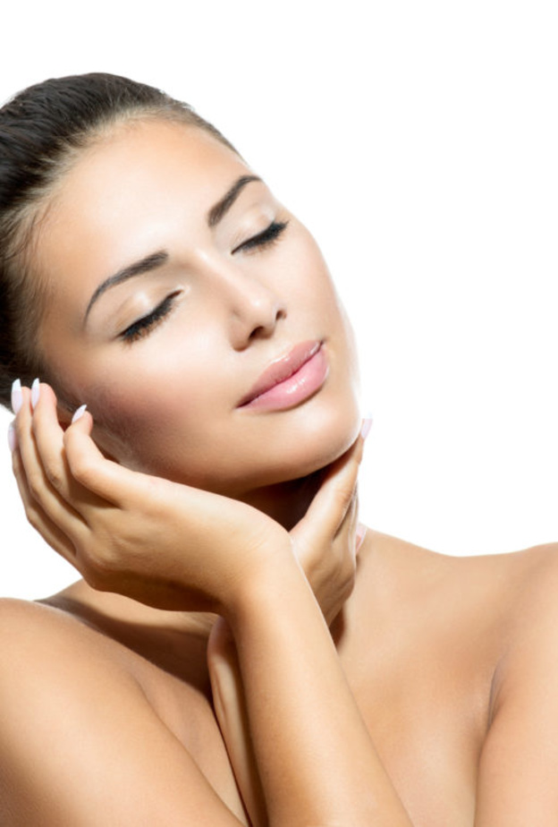 يمكنك الآن أن تعالجي آثار الحبوب بالليمون