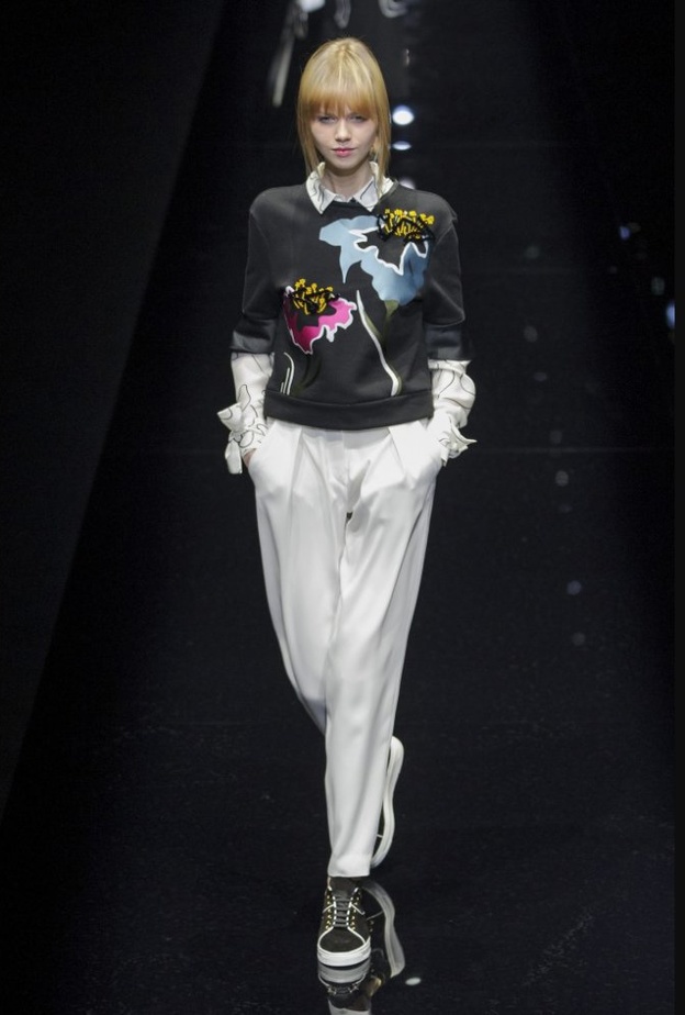 tod s تنسيق راقي بين الأسود والأبيض.