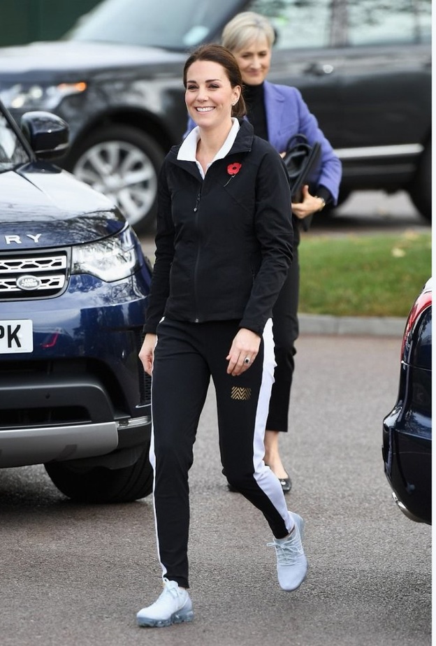 كيت ميدلتون ‏kate Middleton‏ تلعب التنس