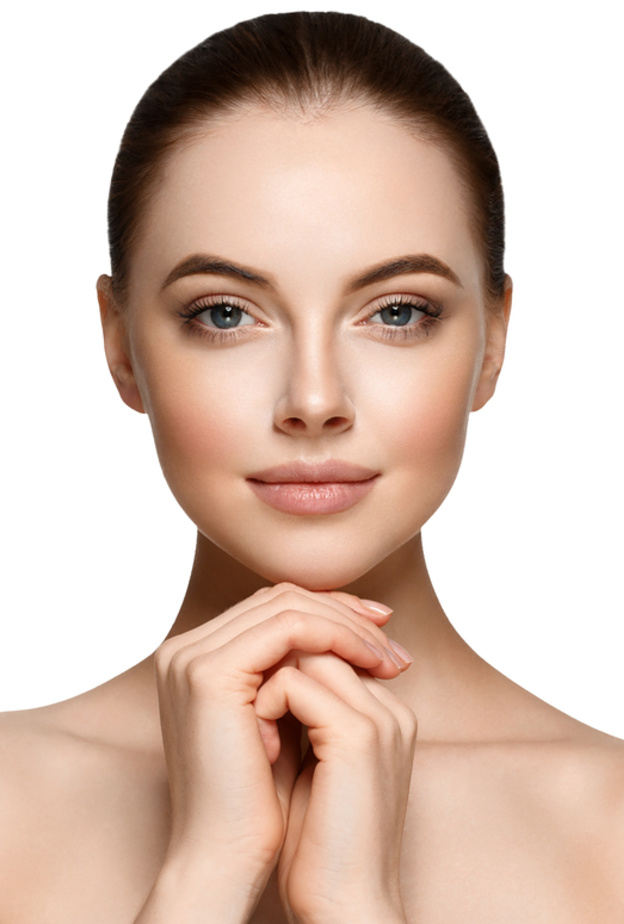 يسهم زيت اللوز في إزالة آثار الحبوب والبثور على البشرة