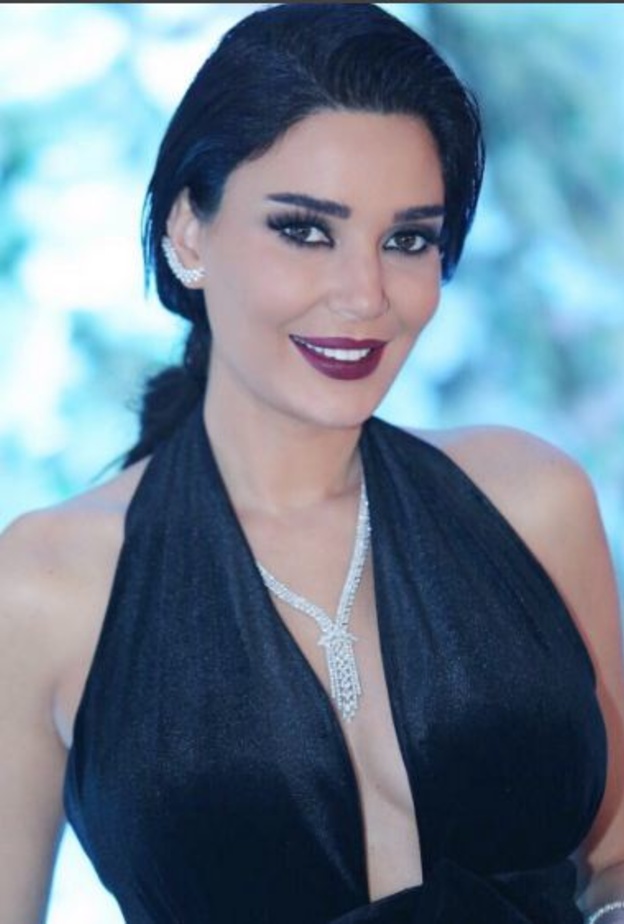 اخبار واحدث الصور للنجوم هذا الاسبوع