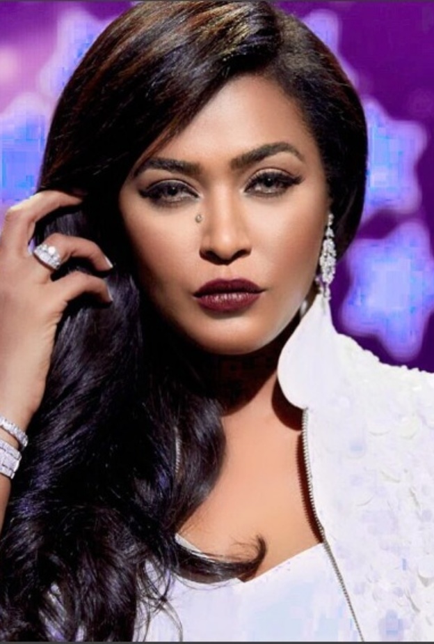 الفنانة وعد وردها على فيديو ابنة نانسي