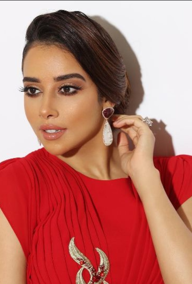 بلقيس فتحي حامل