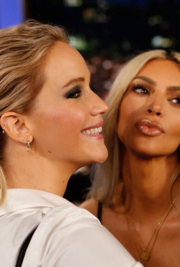 خلال المقابلة