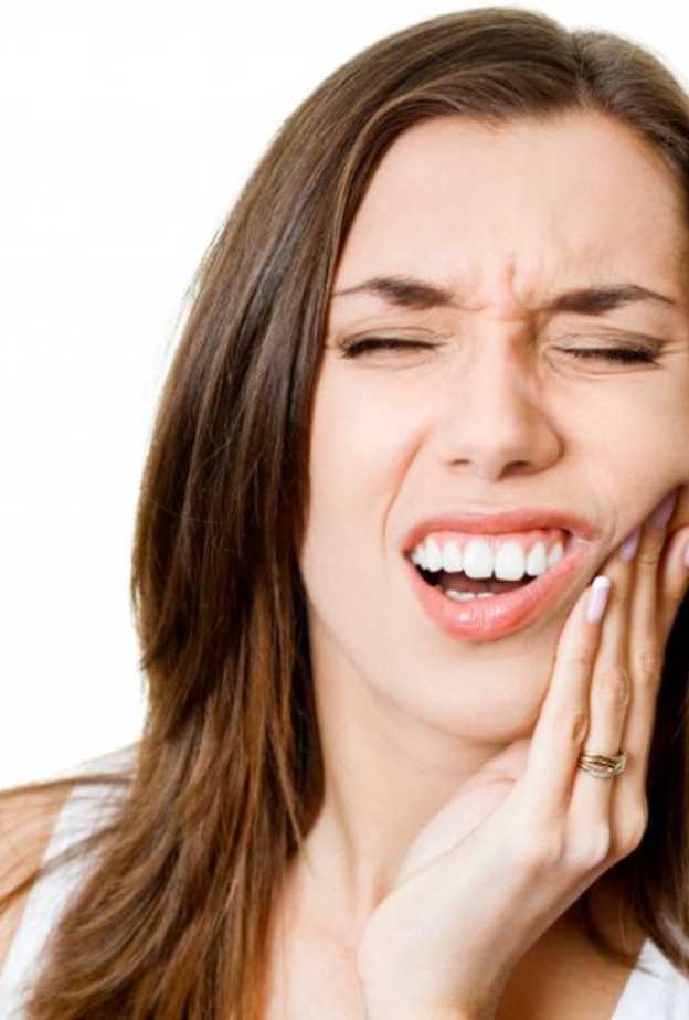  نقص الفيتامينات في الجسم يسبب تسوس الأسنان