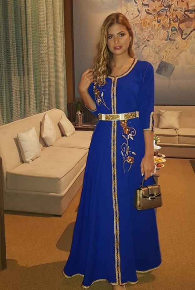 قفاطين زرقاء