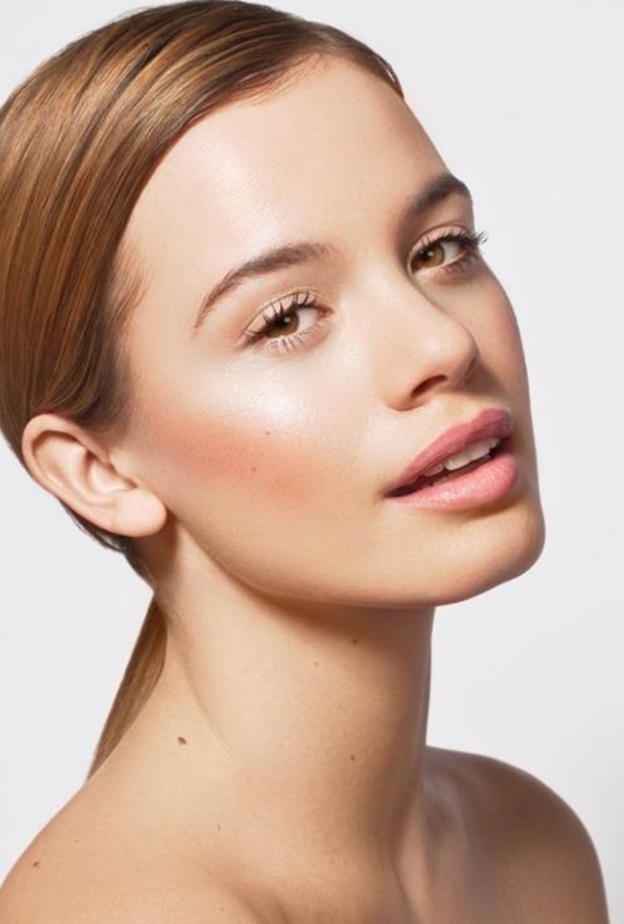 ماسك الكركم والزبادي يعالج الهالات السوداء تحت العين