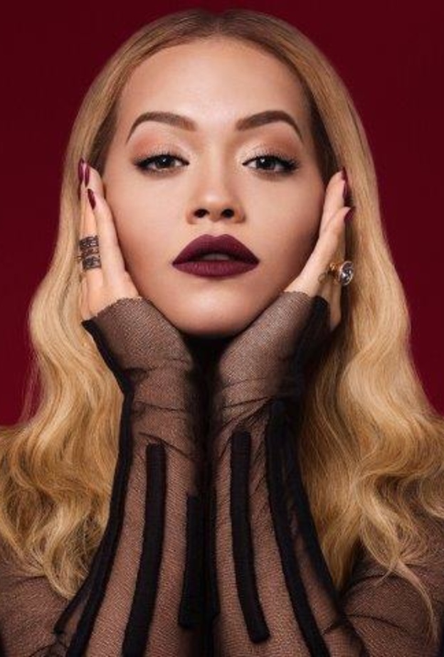 أحمر الشفاه السائل الجديد Stay Matte Liquid Lip Colour