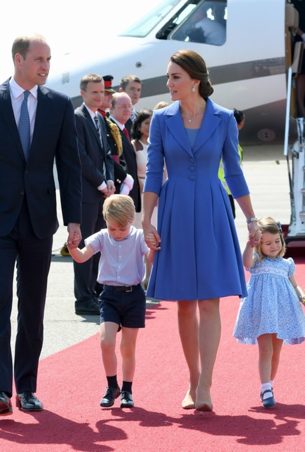 الأمير وليام يصطحب أسرته في عطلة سرية