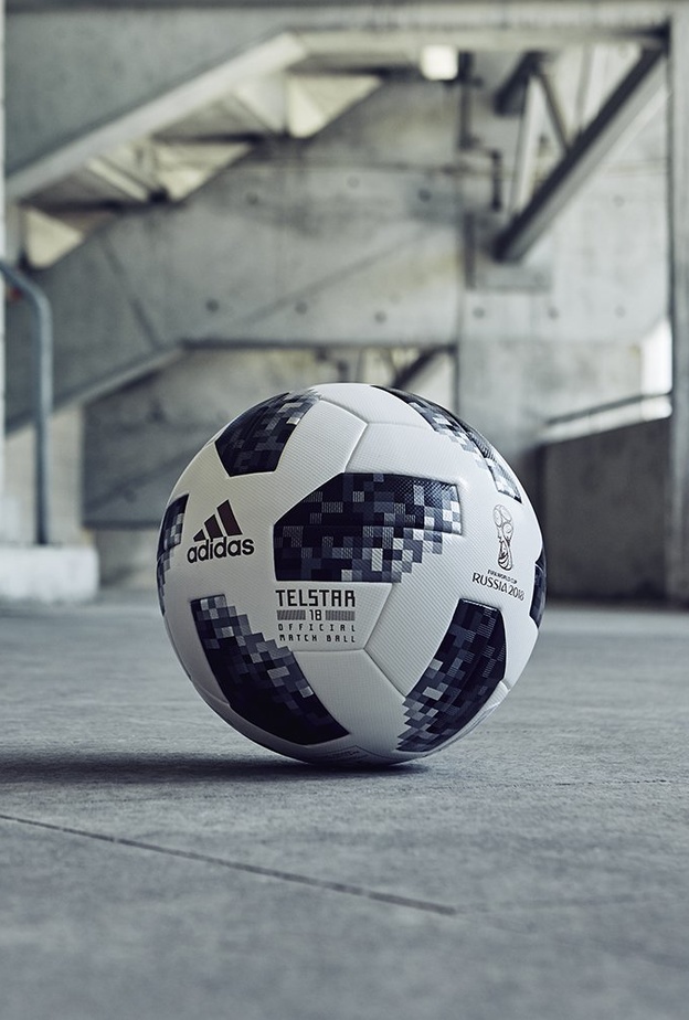 نجوم كرة القدم شاركوا في حفل الكشف عن كرة كأس العالم 2018