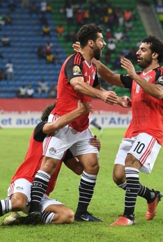 محمد صلاح خارج تشكيلة منتخب مصر