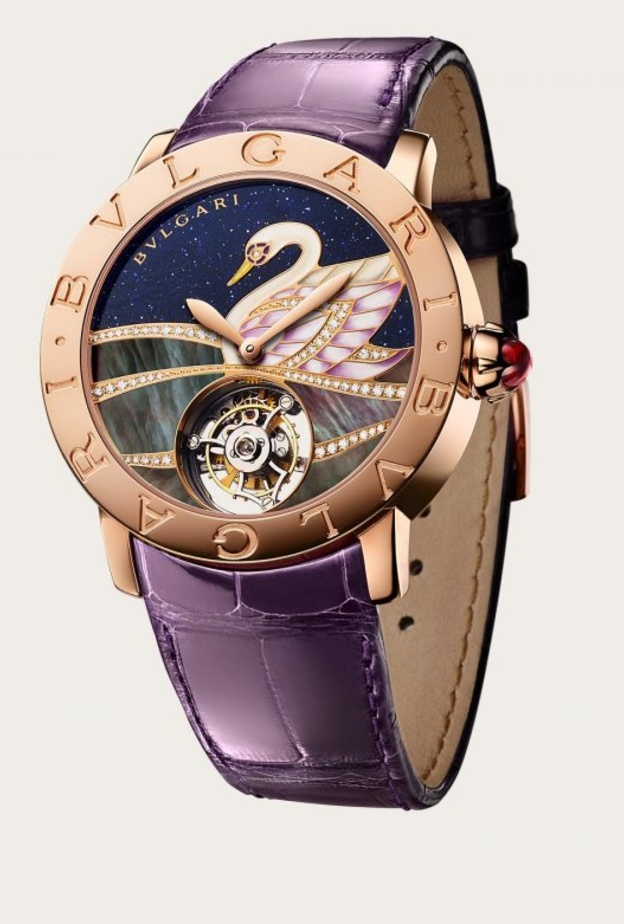 ساعة بولغاري من الذهب والماس