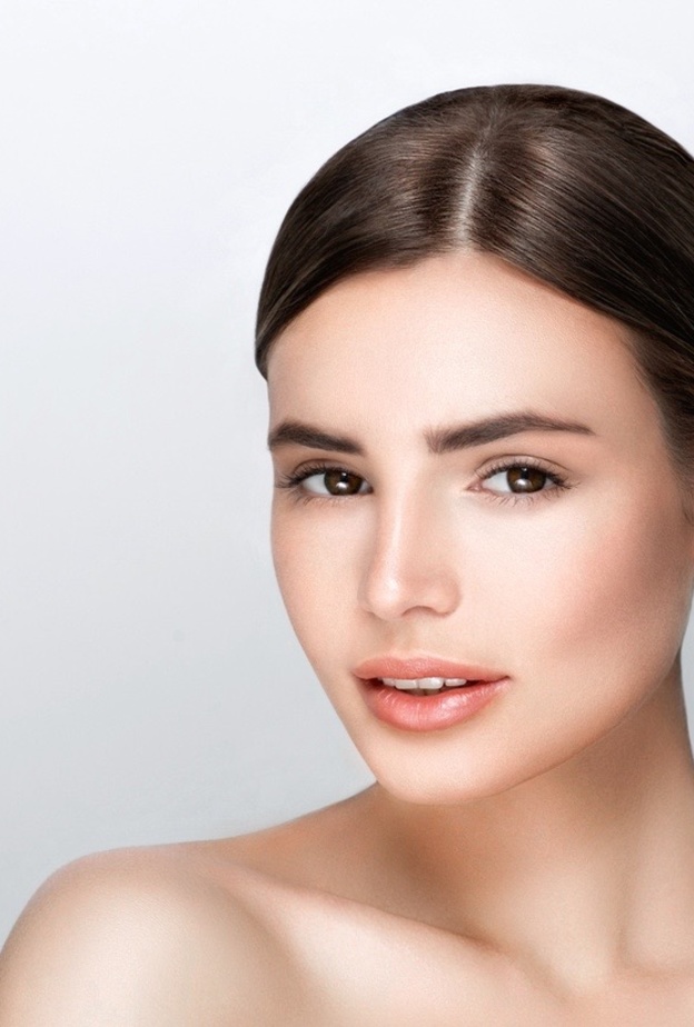 يمكن أن تعتمدي على الفازلين كمقشر طبيعي للبشرة