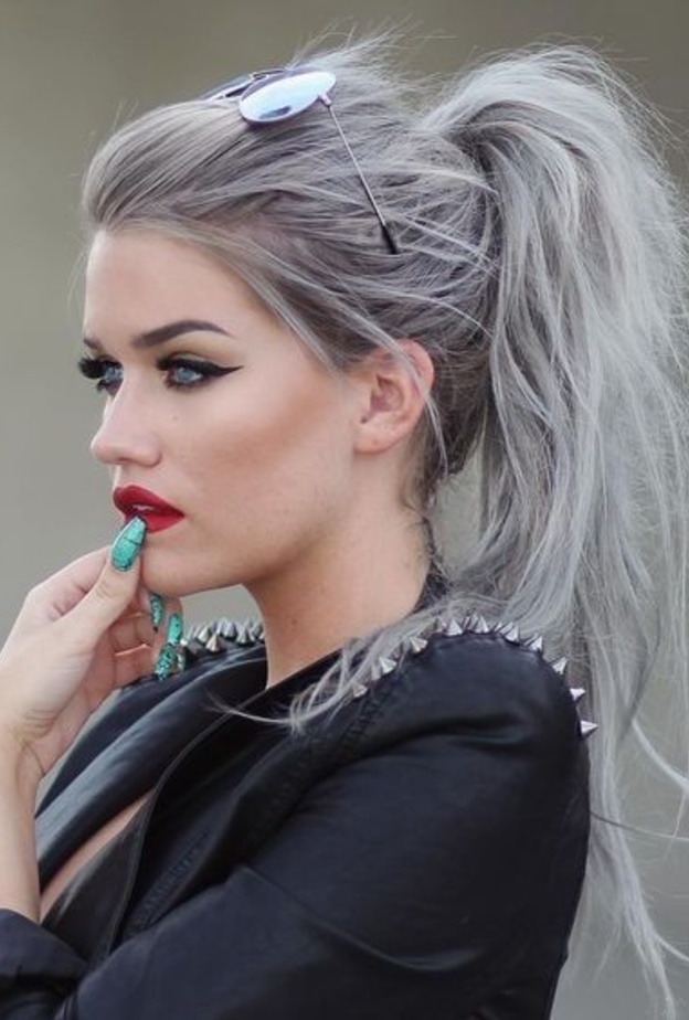 أي درجة من اللون الرمادي ستختارين؟