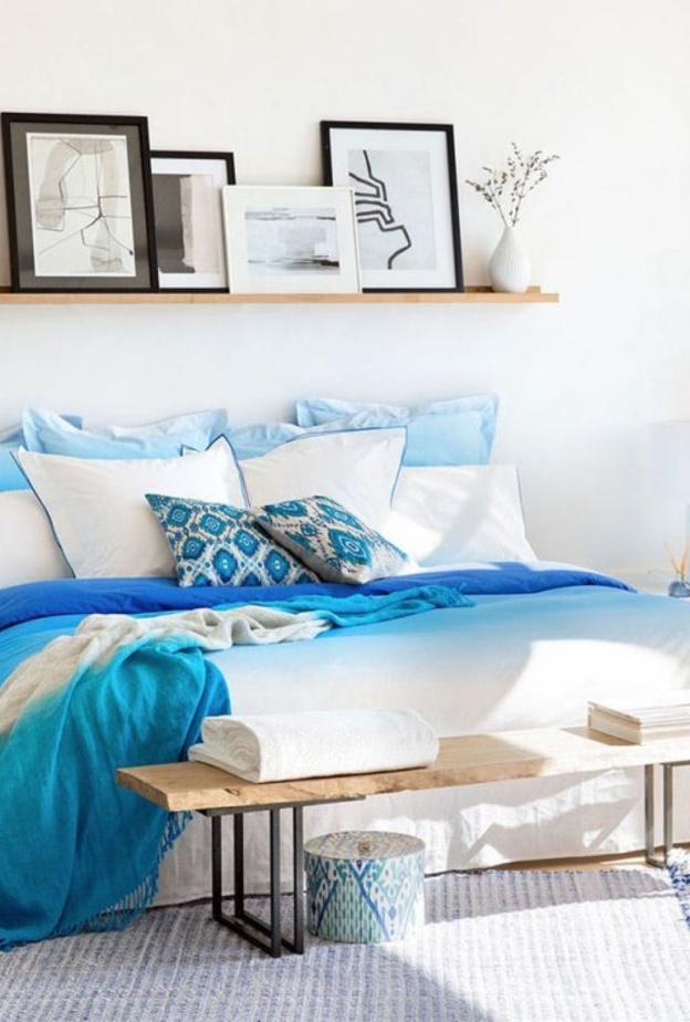 غرفة نوم مودرن صغيرة