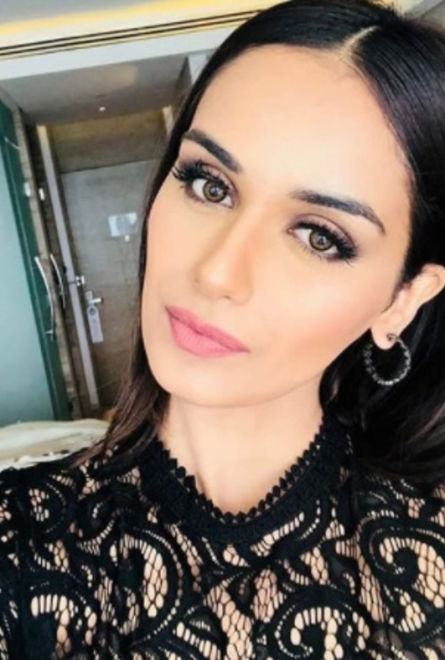 مكياج هندي على طريقة ملكة جمال العالم ‏Manushi Chhillar