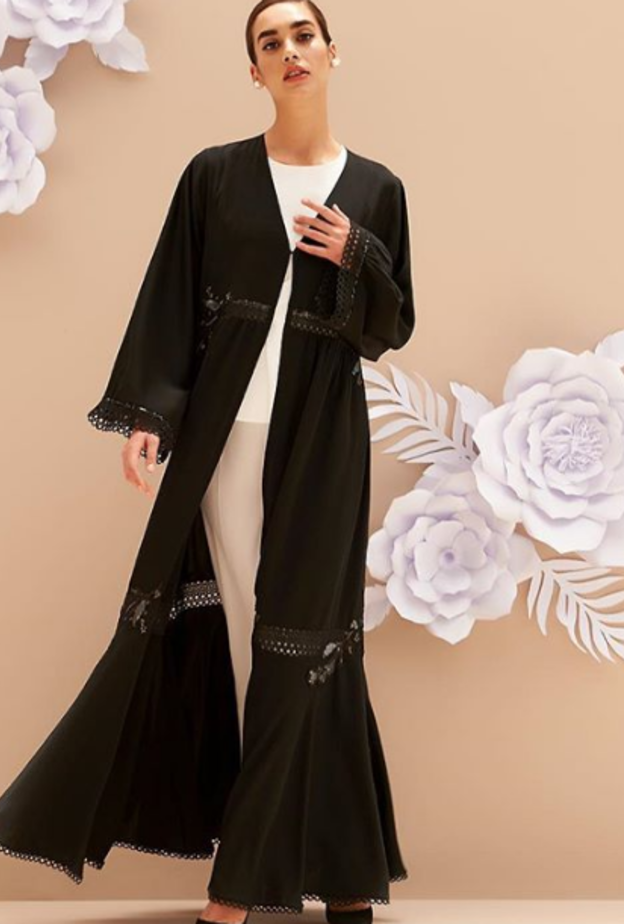 عباية خضراء بلون الزيني من بوقصة