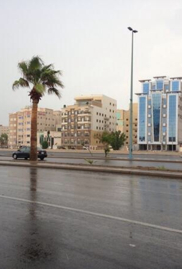جانب من الأمطار التي هطلت اليوم على مدينة جدة