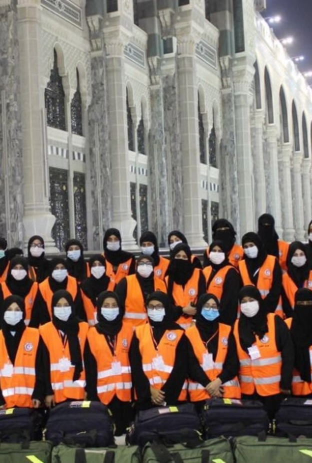 يضم فريق نسيبة متطوعات من مختلف التخصصات الصحية