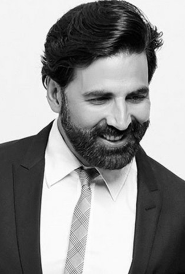 قصة اختيار اسم أكشاي كومار