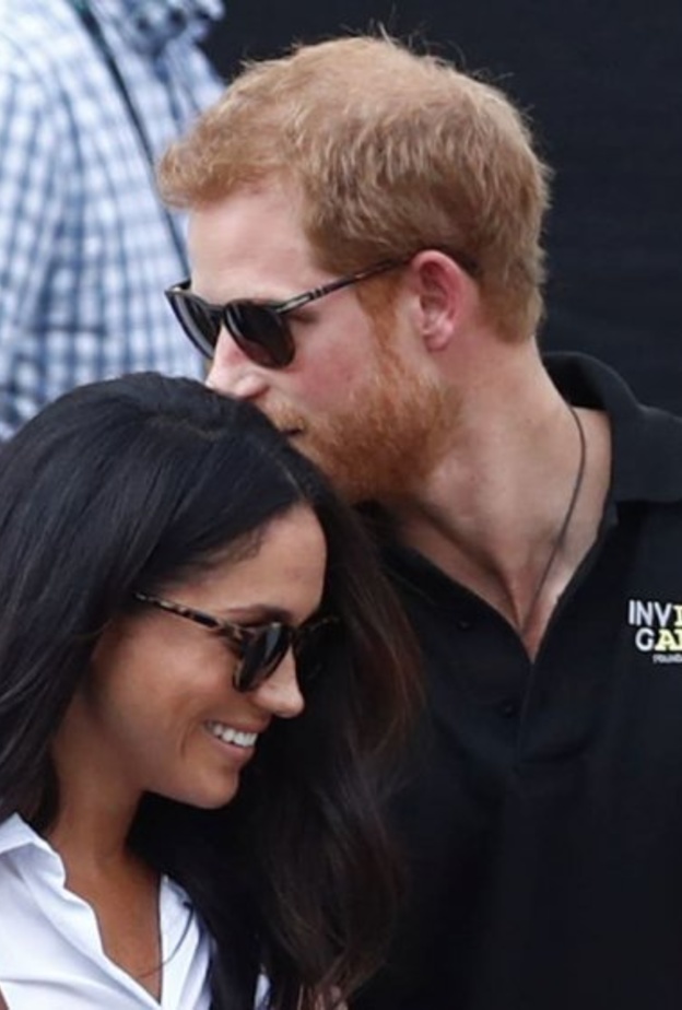 تقارير عن اجتماع في القصر الملكي تضمن إعلان خطبة الأمير هاري