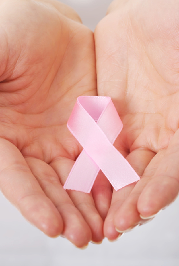 يختلف علاج سرطان الثدي حسب مرحلة الإصابة