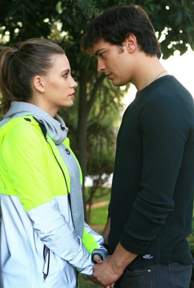 سيريناي ساريكايا وشاتاي اولسوي