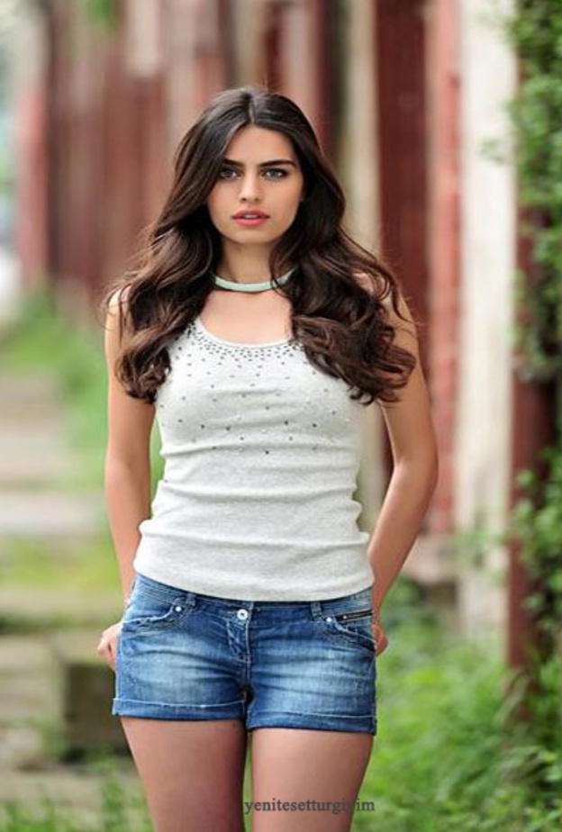 امينة جولشا