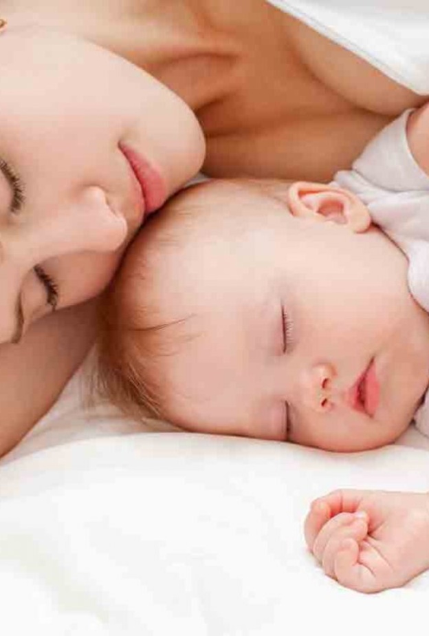 4 امور تجنبيها عند تنويم طفلك الرضيع