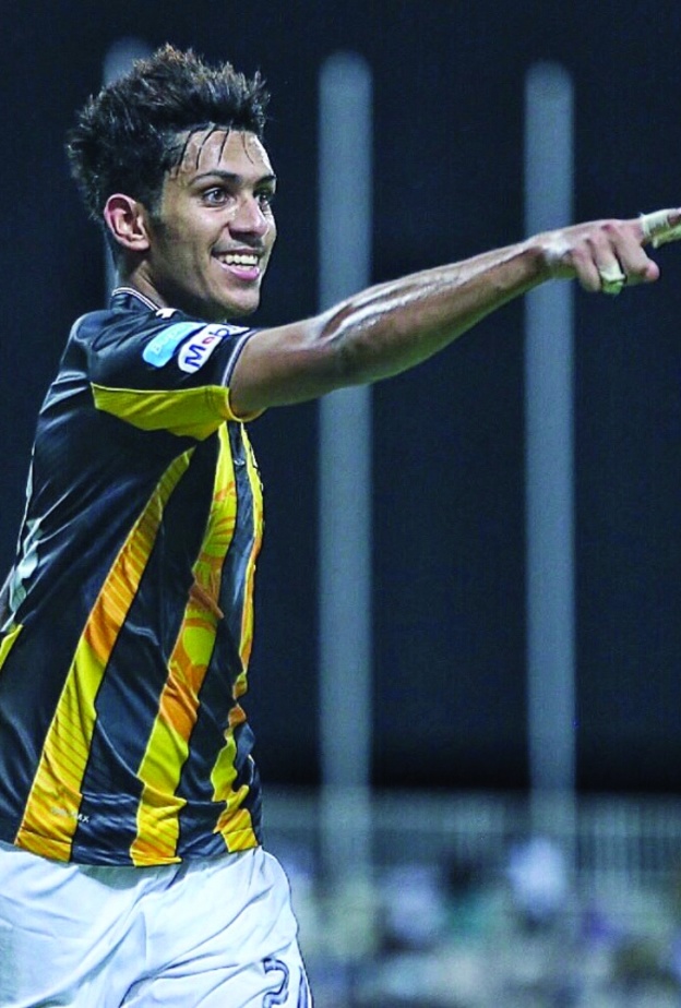 إيقاف 3 من لاعبي الاتحاد لمباراة واحدة في الدوري السعودي