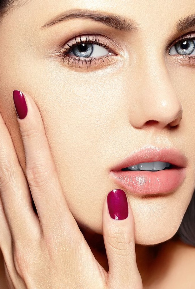 أي لون مناكير ستختارين بإطلالتك القادمة؟