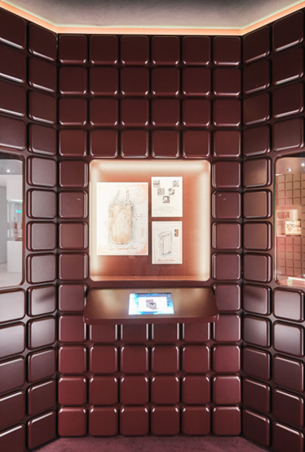 معرض Time Capsule