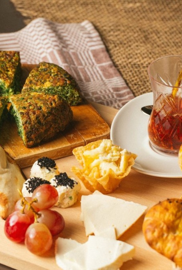 من East Legend Panorama Restaurant.