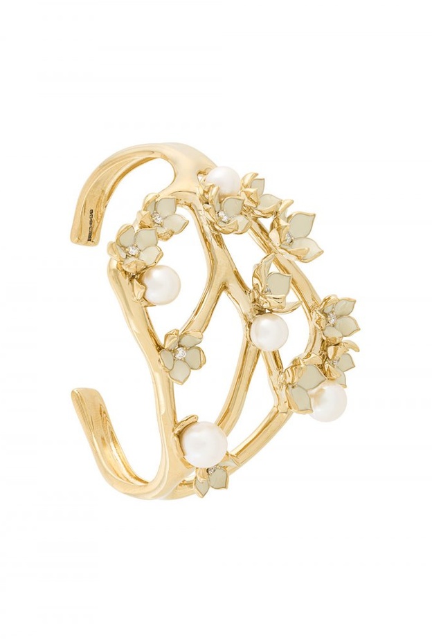 خاتم من ستيفير.