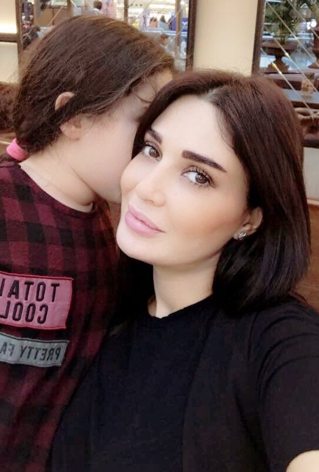 سيرين عبد النرو وابنتها