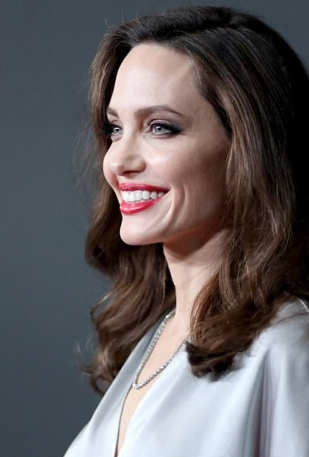 أنجلينا جولي