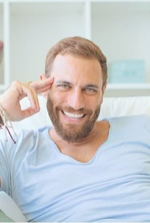 نيقولا معوض