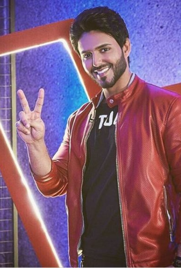 بدر آل زيدان مقدم برنامج ذا فويس 2