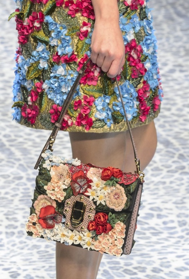 دوتشي اند غابانا بحقيبة مستوحاة من الطّبيعة