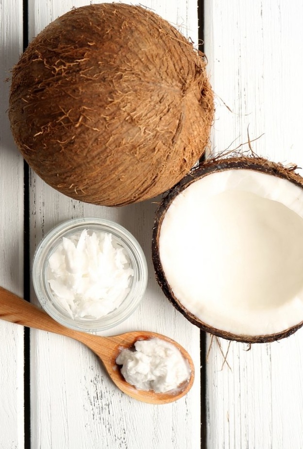 يعالج جفاف وتشقق الجلدـ كما يتميز أيضا بقدرته كبيرة على التغلغل السريع في طبقات البشرة