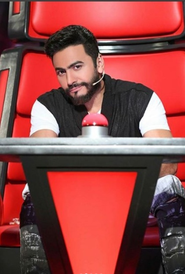 تامر حسني يراضي احمد منصور