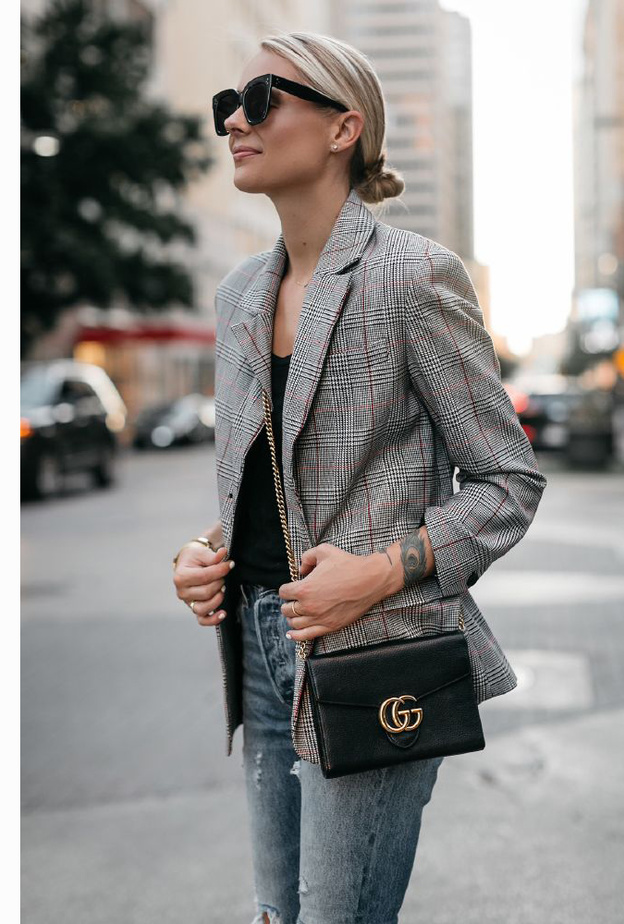 للفتيات النحيفات اخترن موديلات البلايزر بالقصة الواسعة.