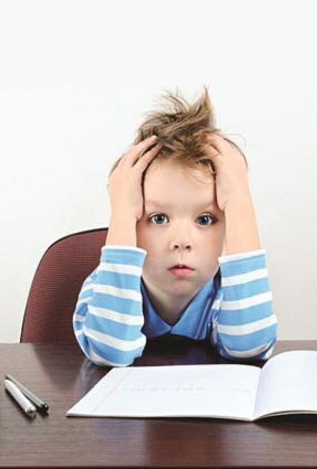 5 افكار لتحفيز طفلك على المذاكرة