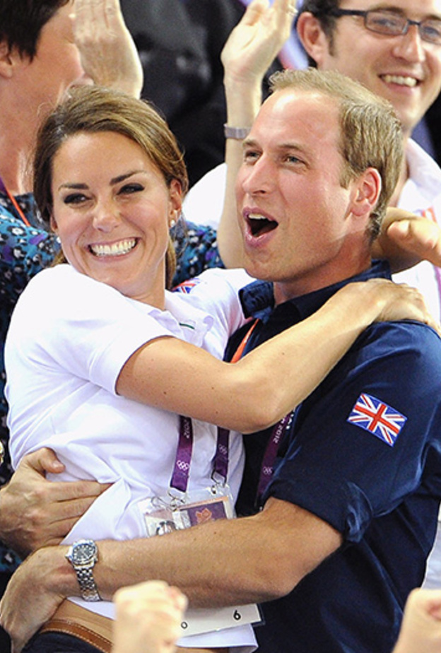 الملكة إليزابيث الثانية خالفت البرتوكول الملكي في كوالالمبور