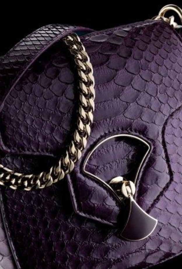 مجموعة Bvlgari لربيع وصيف 2018 نابضة بالحب الحضري