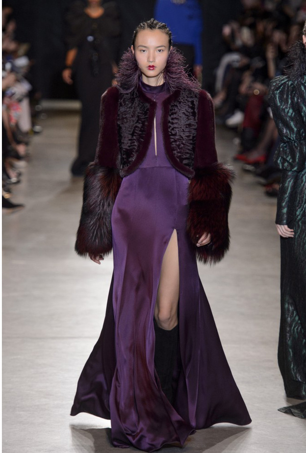 فساتين سهره باللون البنفسجي